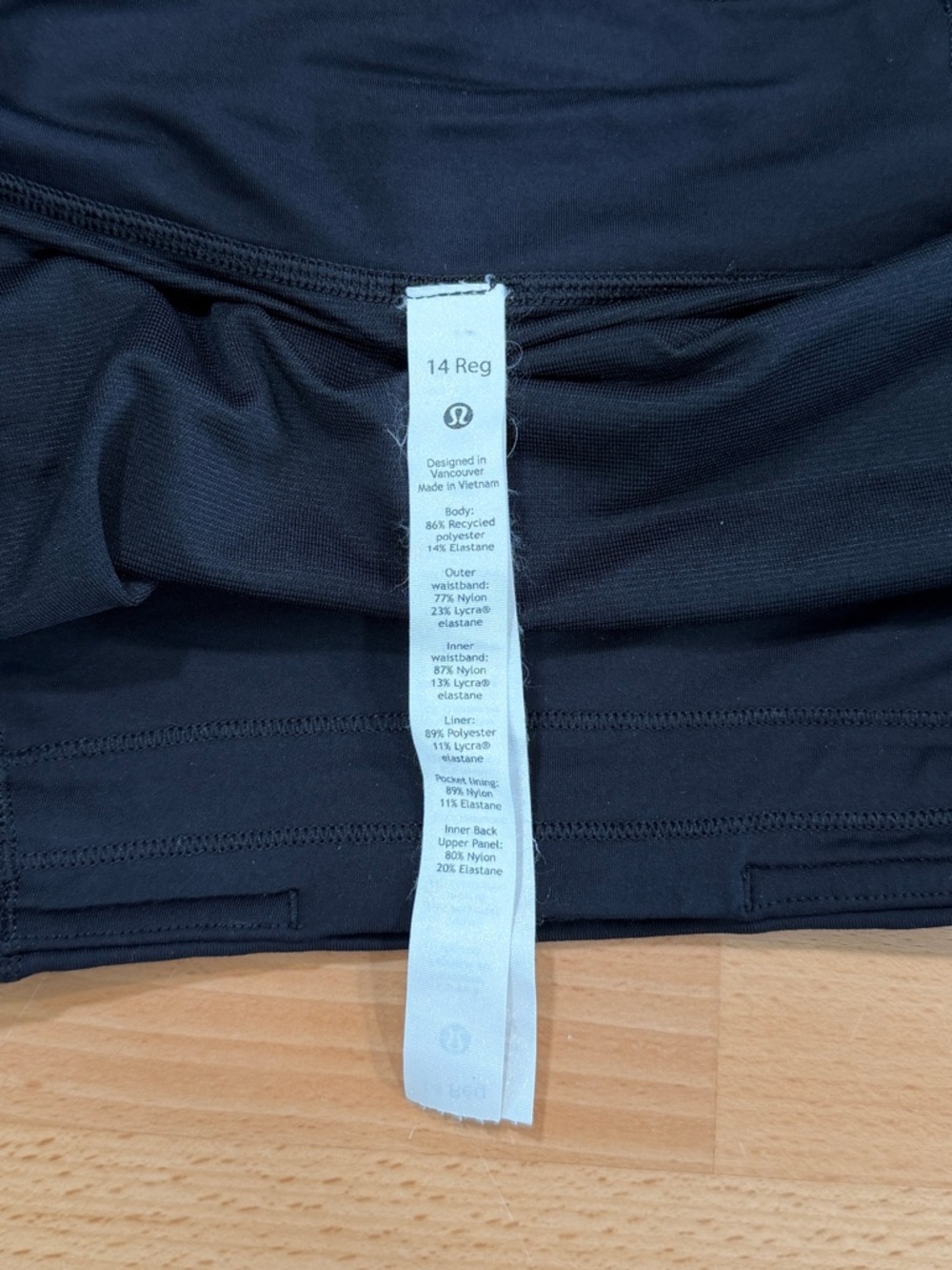 Lululemon Speed Up Short 2.5" Black Running Training Size 14 - Picture 7 of 7